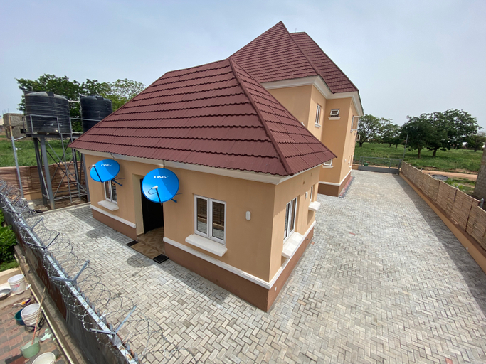 Exterior & Views 2, C7 Hazelwood Residence & Suites, AbujaMun