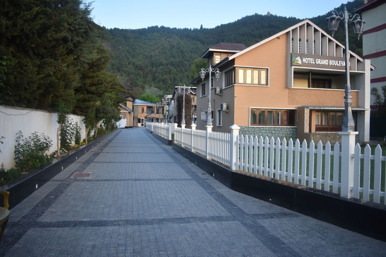 Others 5, Hotel Grand Boulevard, Srinagar