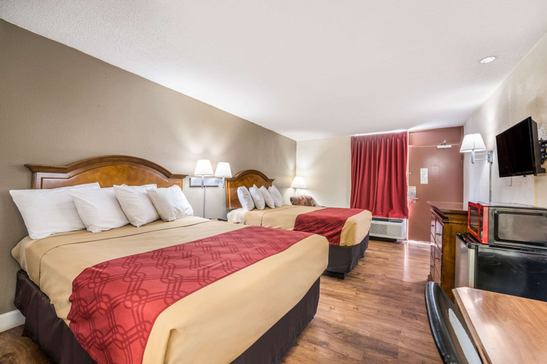 Bedroom 3, Econo Lodge Inn & Suites Macon West, Bibb