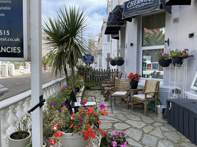 Food & Drinks 5, Cherwood Guesthouse, Torbay