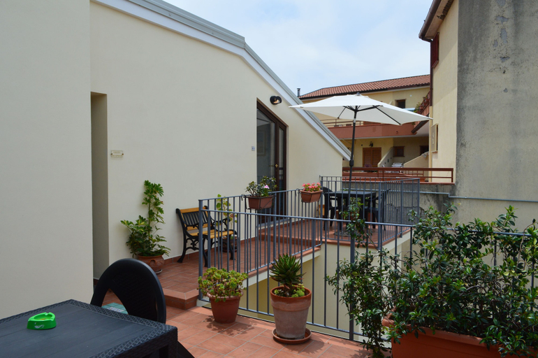 Others, Borgo800, Cosenza