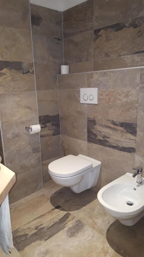 Bathroom 3, Agriturismo Al Maniero, Trento