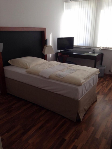 Bedroom 2, Porschepension, Wolfsburg