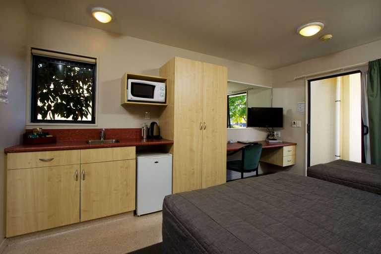 Bedroom 2, Bella Vista Motel Blenheim, Marlborough