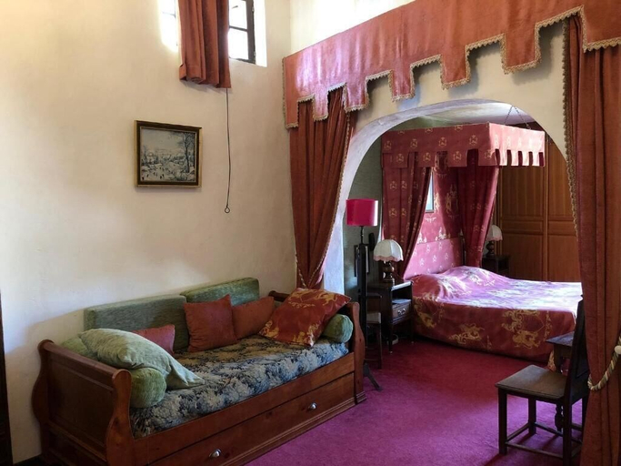 Bedroom 3, Château de Trigance, Var
