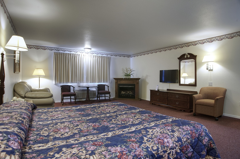 Bedroom 3, Lighthouse Inn, Del Norte