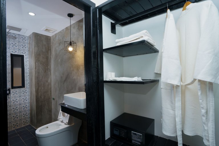 Bathroom 4, The Rabbit Hole Hotel & Spa, Siem Reap