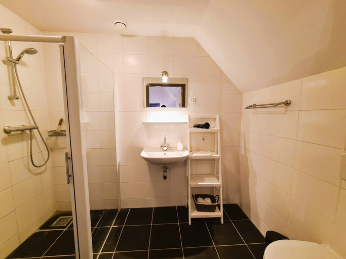 Bathroom 4, De Kan Hoeve appartementen, Smallingerland