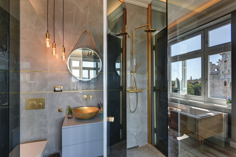 Bathroom 3, Arena & Seaview Luxurious Residence, Pula