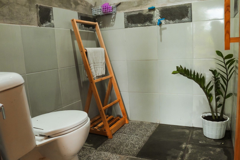 Bathroom 5, Cianjur Paddies Hostel, Cianjur