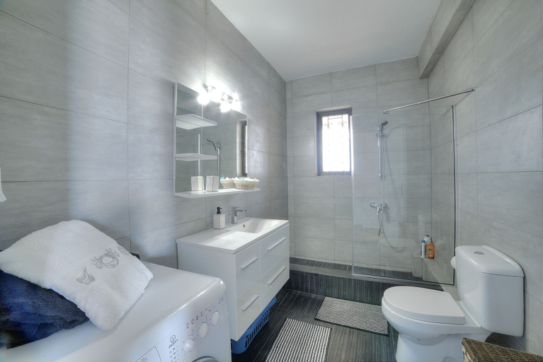Bathroom 5, Athens Glyfada Riviera Apartment, Attica