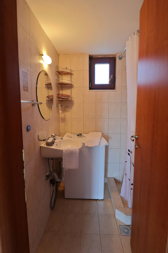 Bathroom 3, Megris Country Houses, Peloponnese