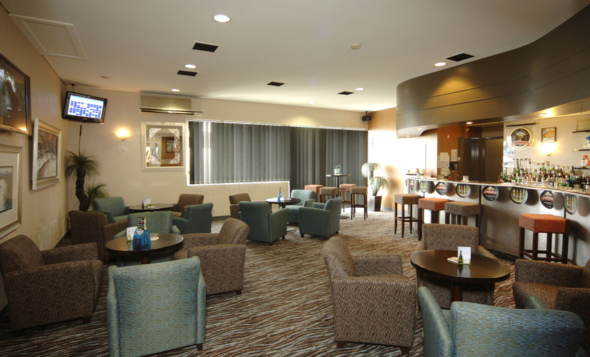Food & Drinks 4, The Lighthouse Hotel, Central Coast - Pt A