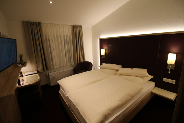 Bedroom 2, Hotel zum Adler, Bonn