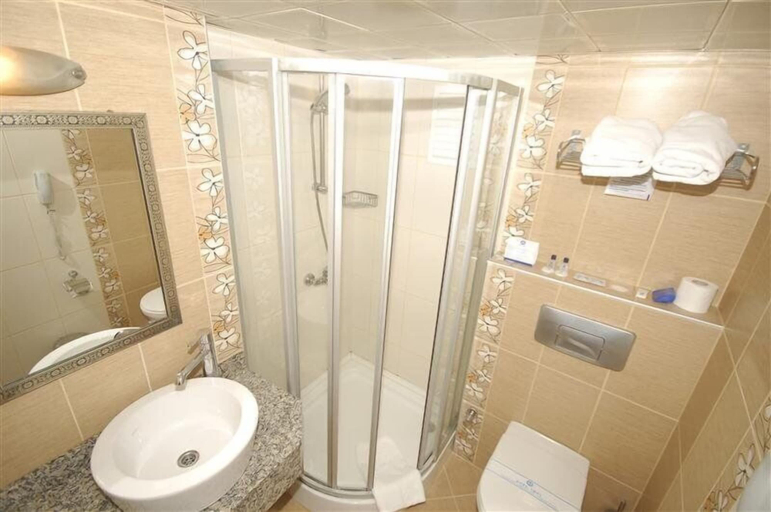 Bathroom 3, Hotel Inci, Yüreğir