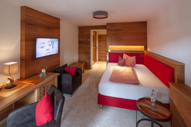 Bedroom 2, Hotel Alpenkönig, Oberallgäu