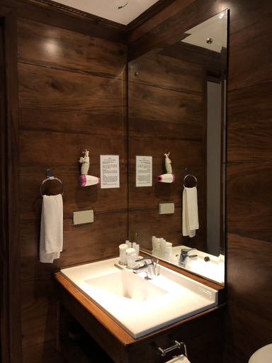 Bathroom 3, Hotel Veneto De Vigan, Vigan City