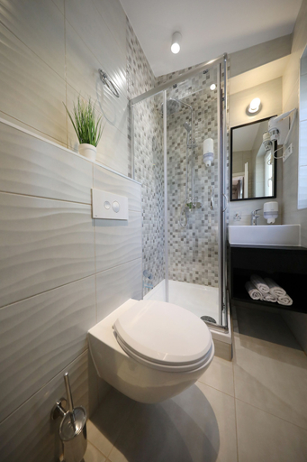 Bathroom 3, Downtown Boutique Hostel, Zadar