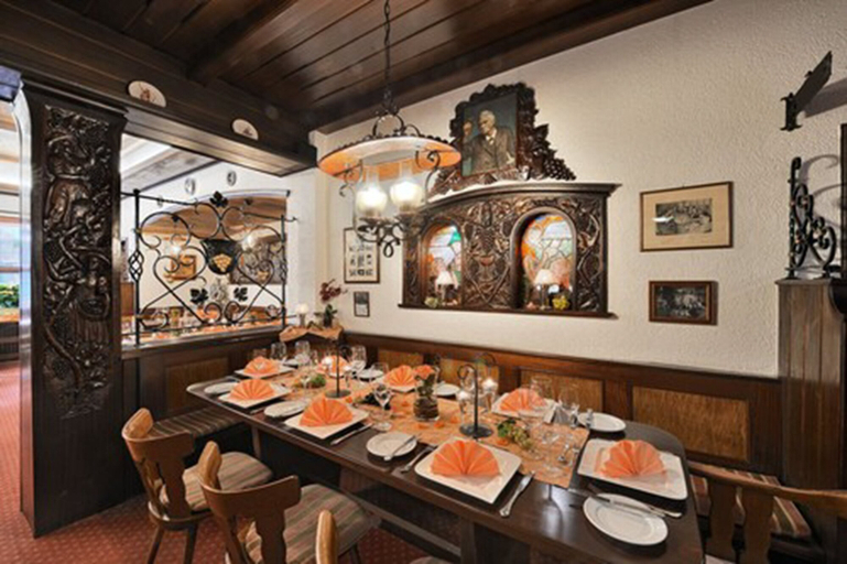 Food & Drinks 4, Altdeutsche Weinstube, Rheingau-Taunus-Kreis