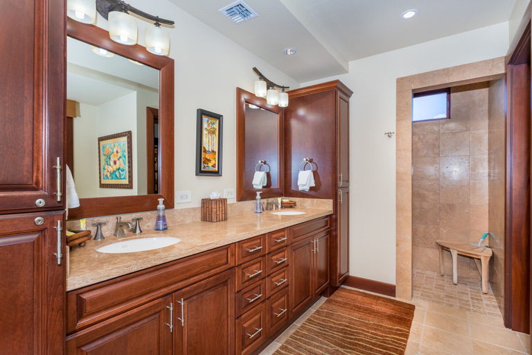 Bathroom 4, Wai'ula'ula at Mauna Kea, Hawaii