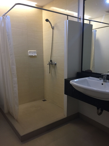 Bathroom 5, Circle Inn - Iloilo City Center, Iloilo City