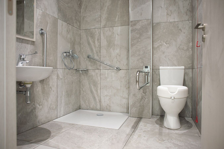 Bathroom 5, Roseum Boutique Hotel, Larnaca