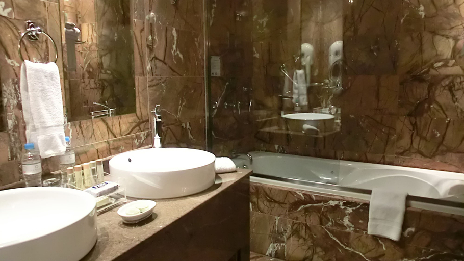 Bathroom 4, Aranwa Cusco Boutique Hotel, Cusco