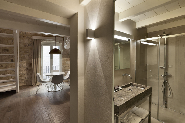 Bathroom 4, Palazzo Calò, Bari