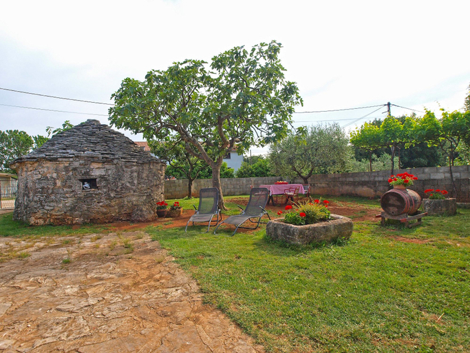 Others 4, House 1378, Vodnjan