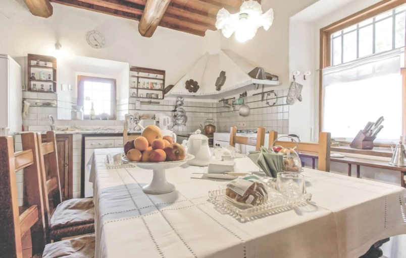 Food & Drinks, Casale Le Torri, Florence