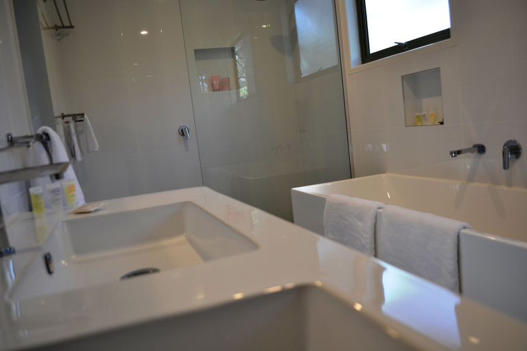 Bathroom 4, The Retreat Beach Houses, Noosa - Sunshine-Peregian