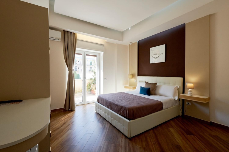 Bedroom 5, 360 Hospitality, Salerno