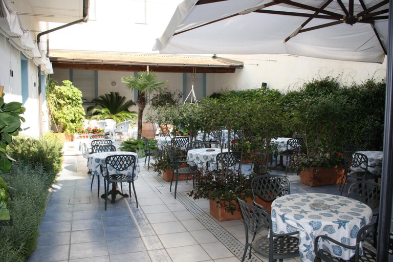 Food & Drinks 5, Hotel London, Lucca