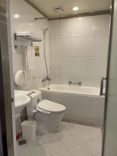 Bathroom 5, Hub Hotel - Banqiao Station, New Taipei City