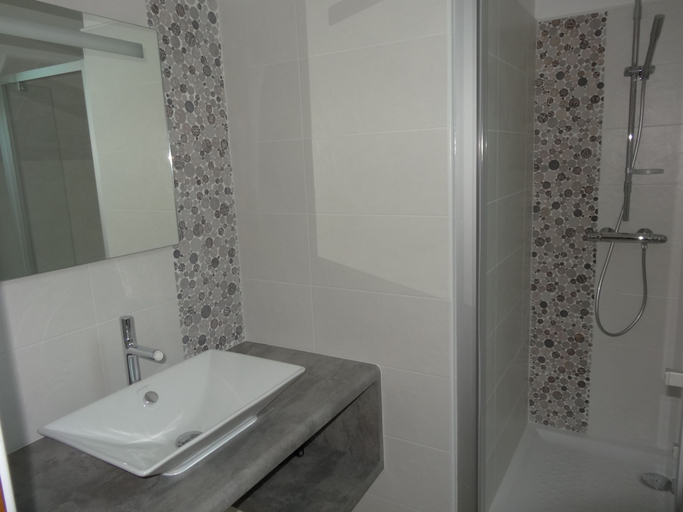 Bathroom 5, Le Jardin de Canaan, Loir-et-Cher