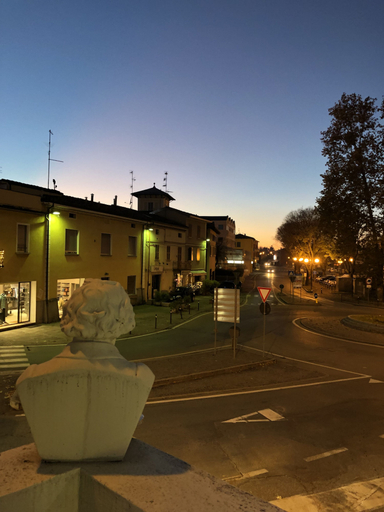 Exterior & Views 3, Mentore R&B, Parma
