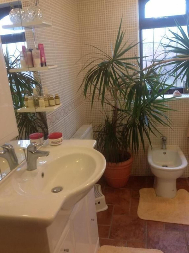 Bathroom 3, The Cedars House B&B, Warwickshire