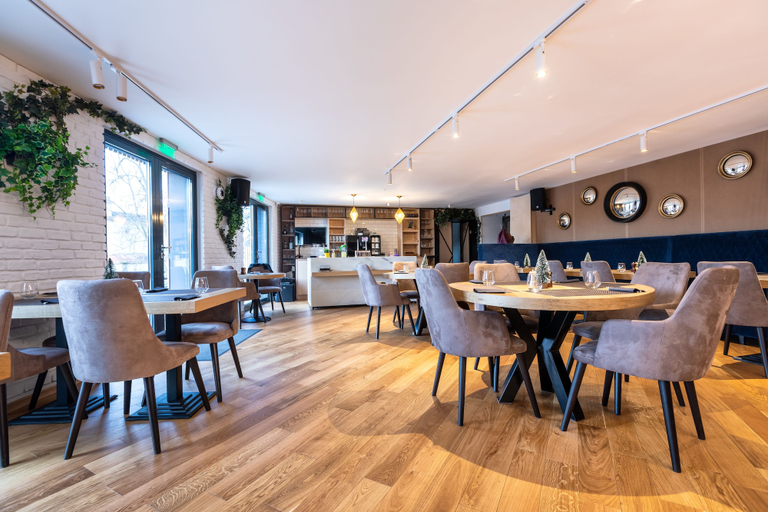 Food & Drinks 5, UpperHouse Brasov, Brasov