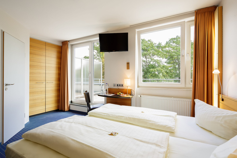 Bedroom 4, Messehotel Köln-Deutz, Köln