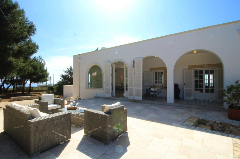 Exterior & Views 2, Perla Bianca Luxe Villa, Lecce