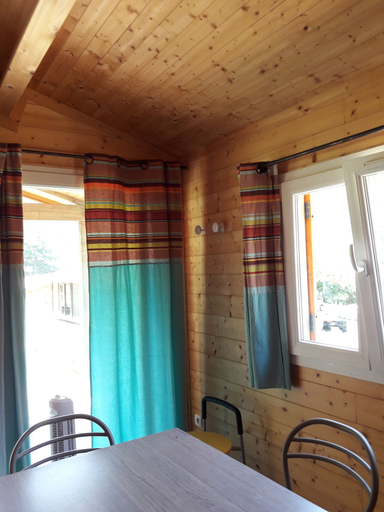Bedroom 3, Camping Le Ceytrou, Ardèche