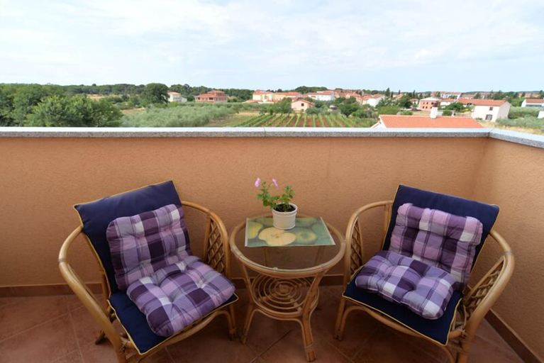 Others 5, Apartment 696, Fažana