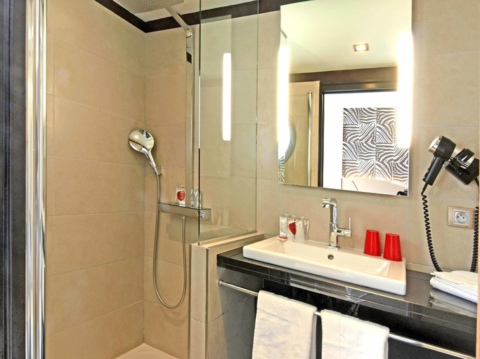 Bathroom 5, Hôtel Hor Europe, Paris