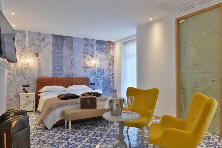 Bedroom 3, Boutique Hotel Esplanade, Salerno