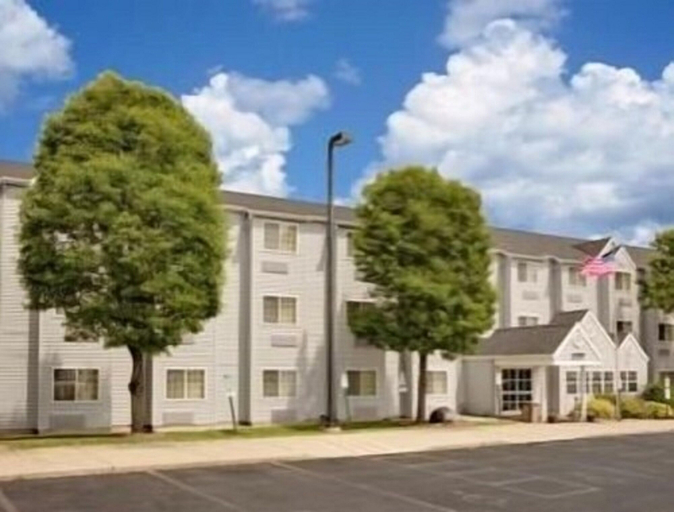 Exterior & Views 2, Park Inn by Radisson, Madison East, Dane