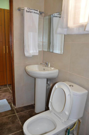 Bathroom 4, Chambai Safari Hotel, Naivasha