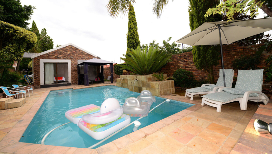Sport & Beauty 3, Corgi Guest House, City of Johannesburg