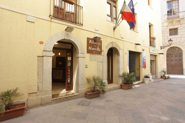 Exterior & Views 1, Albergo Maccotta, Trapani
