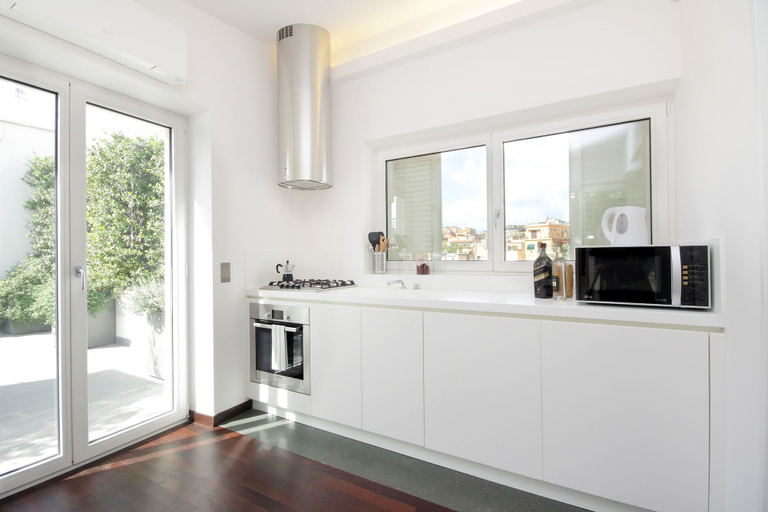 Others 3, Crispi Luxury Apartments with Terrace - My Extra Home, Roma
