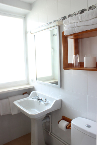 Bathroom 3, Hostal Ca's Bombu, Baleares